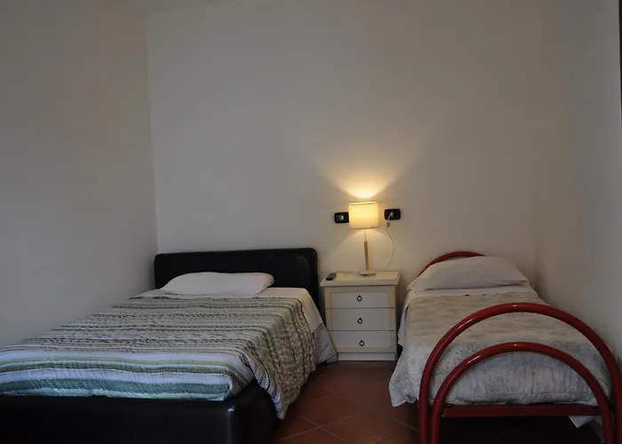 Casa Di Cinzia 게스트하우스 3*